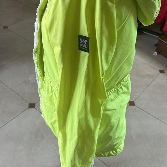 BCBG Neon Yellow Windbreaker. Size small. - Picture 3 of 4